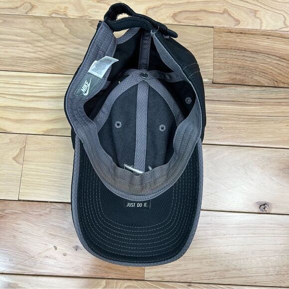 Nike Baseball Cap Hat Hook & Loop Adjustable Black - Picture 10 of 10